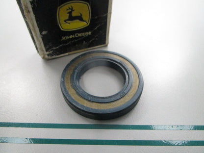NEW OEM CE17706 John Deere Gearcase Seal 0810