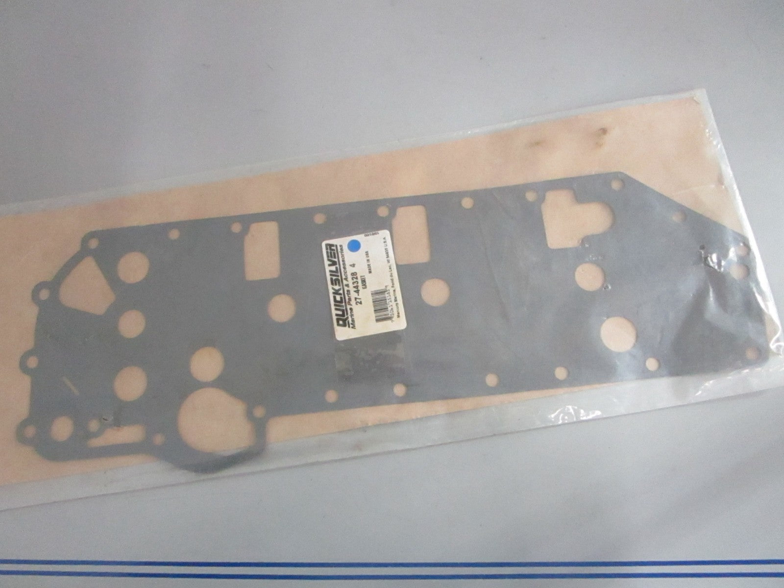 NEW OEM 27-44328 4 Mercury Quicksilver Gasket 0820