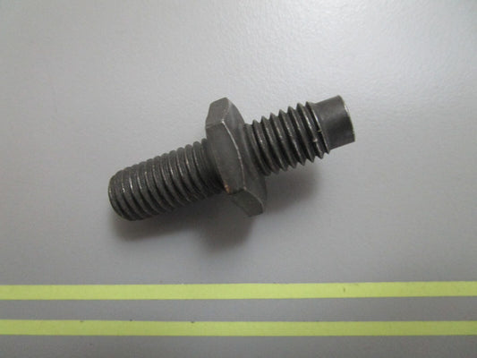 *NEW OEM* 0810 Volvo Penta Stud 855574