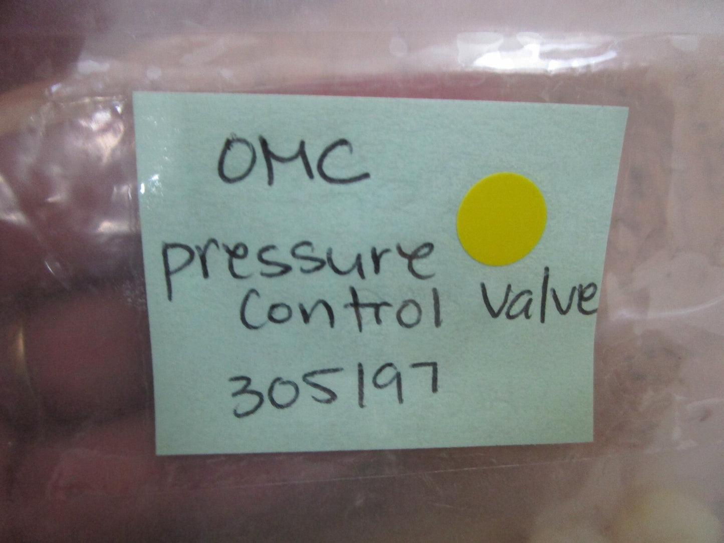 *NEW OEM* 0750 OMC Johnson Evinrude PRESSURE CONTROL VALVE 305197 0305197
