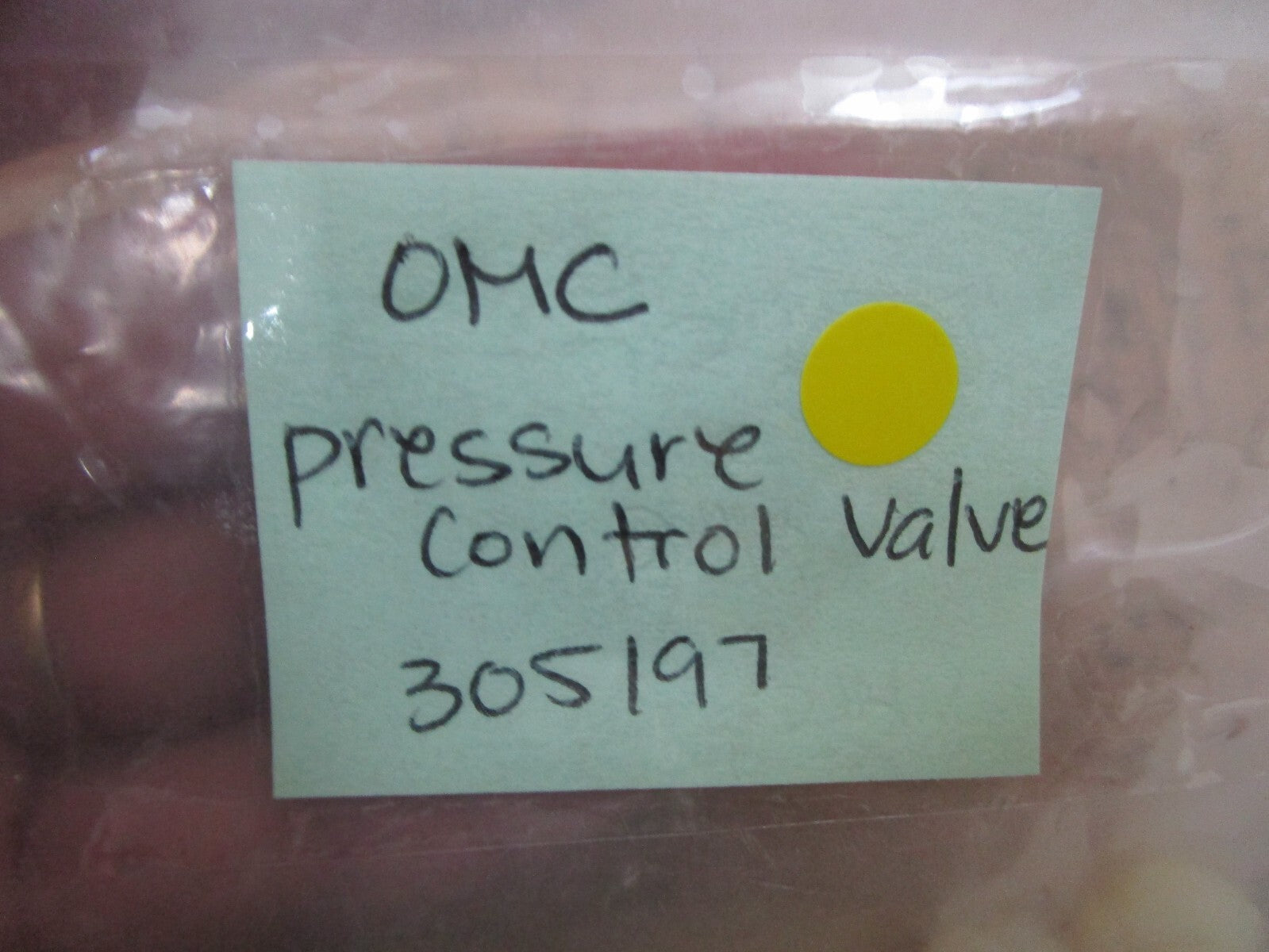 *NEW OEM* 0750 OMC Johnson Evinrude PRESSURE CONTROL VALVE 305197 0305197