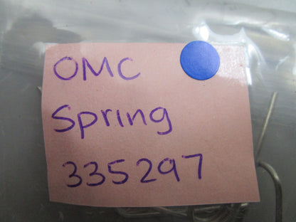 *NEW OEM* 0810 OMC Johnson Evinrude Spring 335297 0335297