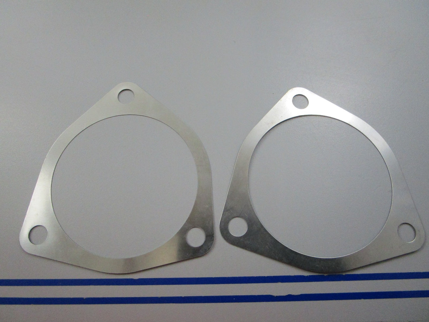 NEW OEM (LOT OF 2) 908429 0908429 OMC Johnson Evinrude Shim 0810