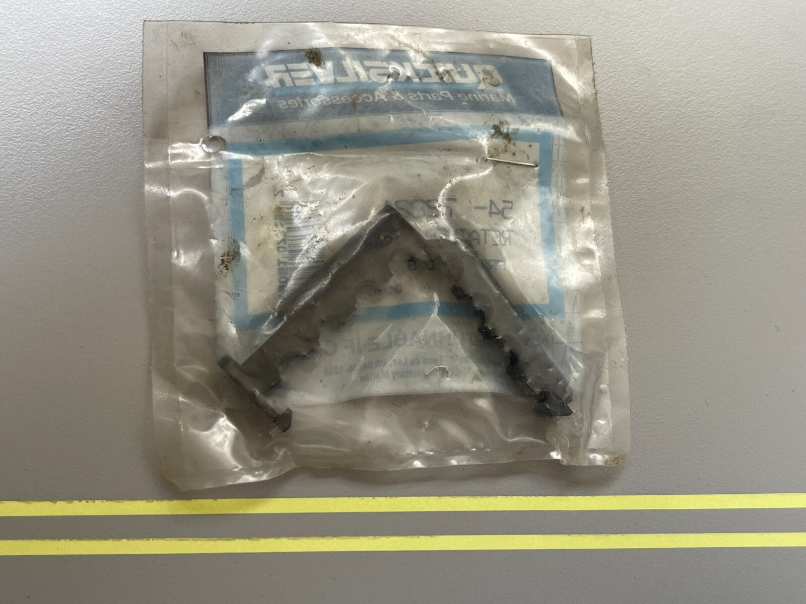 *NEW OEM* 0810 Mercury Quicksilver Retainer 54-72821