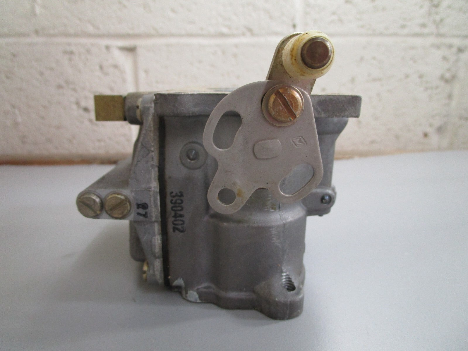 *NEW OEM* 0820 OMC Johnson Evinrude 80' 81' 150 200HP Center Carburetor 390402