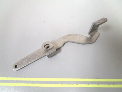 *NEW OEM* 0750 OMC Johnson Evinrude REVERSE LOCK ARM 123711 0123711