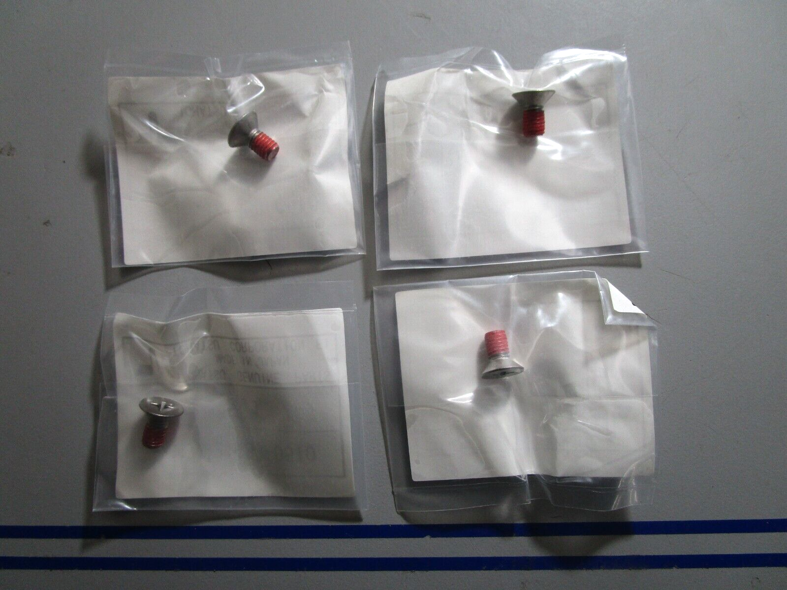 *NEW OEM* (LOT OF 4) 0810 Tohatsu Screw 921653-0510