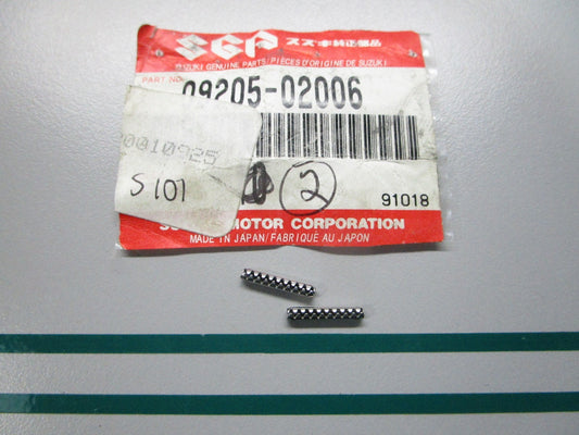 NEW OEM (LOT OF 2) 09205-02006 Suzuki Pin 0810