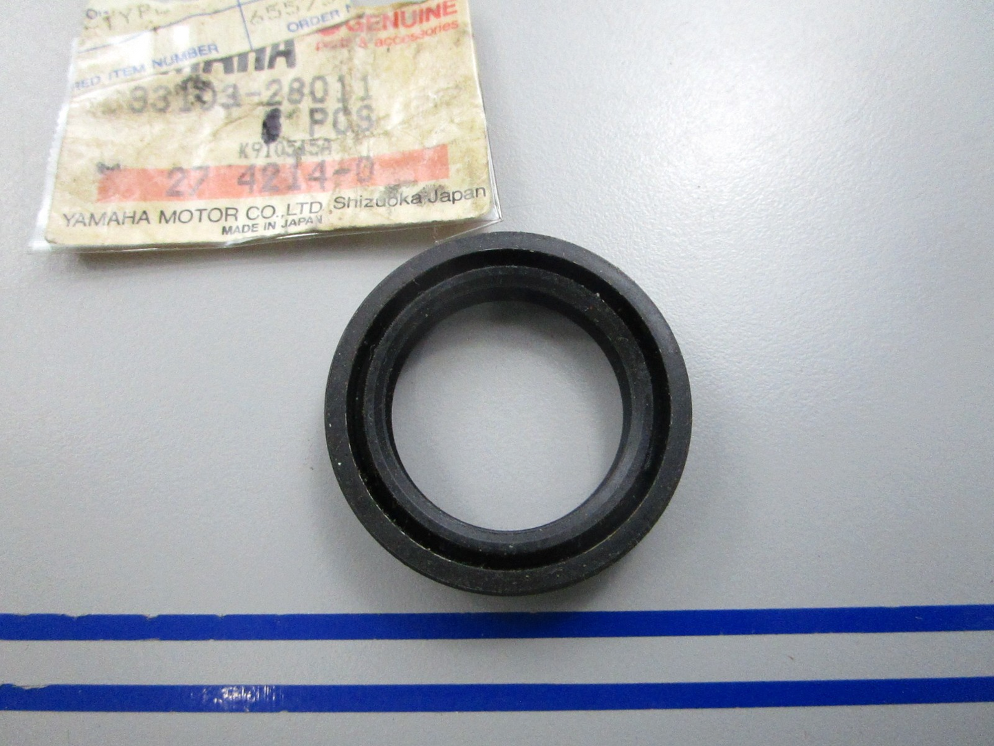 NEW OEM 93103-28011 Yamaha Oil Seal 0810