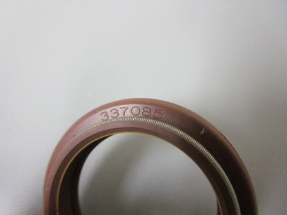 *NEW OEM* 0810 OMC Johnson Evinrude Seal 337085 0337085
