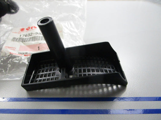 *NEW OEM* 0810 Suzuki STBD Water Filter 17632-98J00