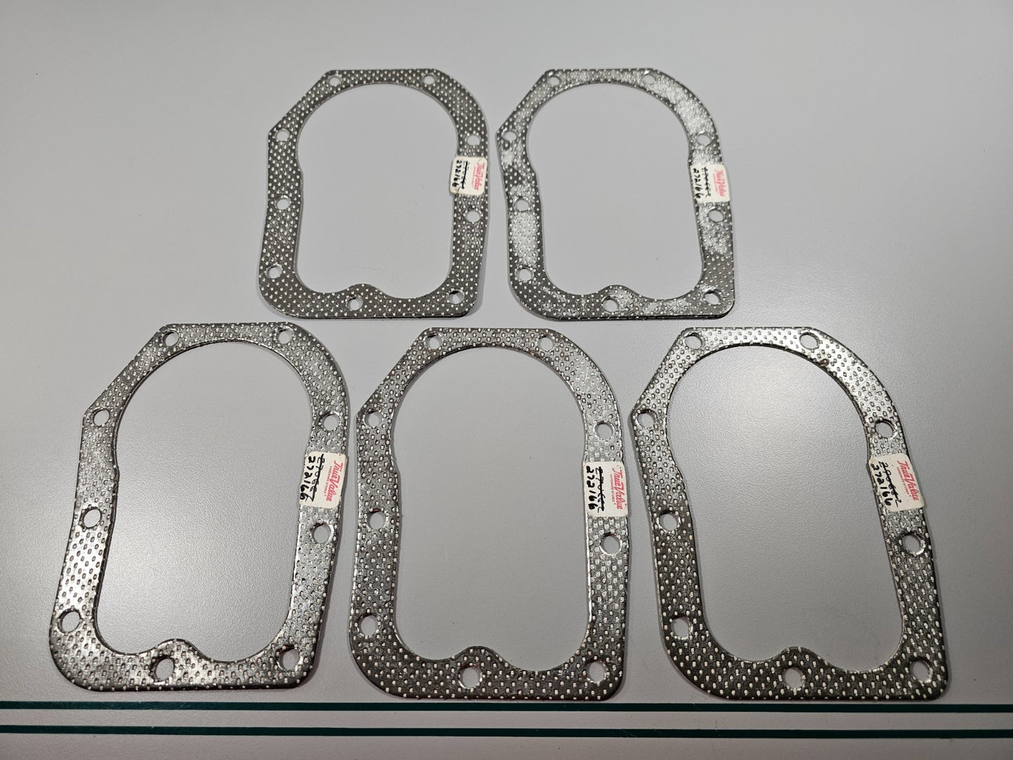 NEW OEM (LOT OF 5) 272166 Briggs & Stratton Gasket 0810