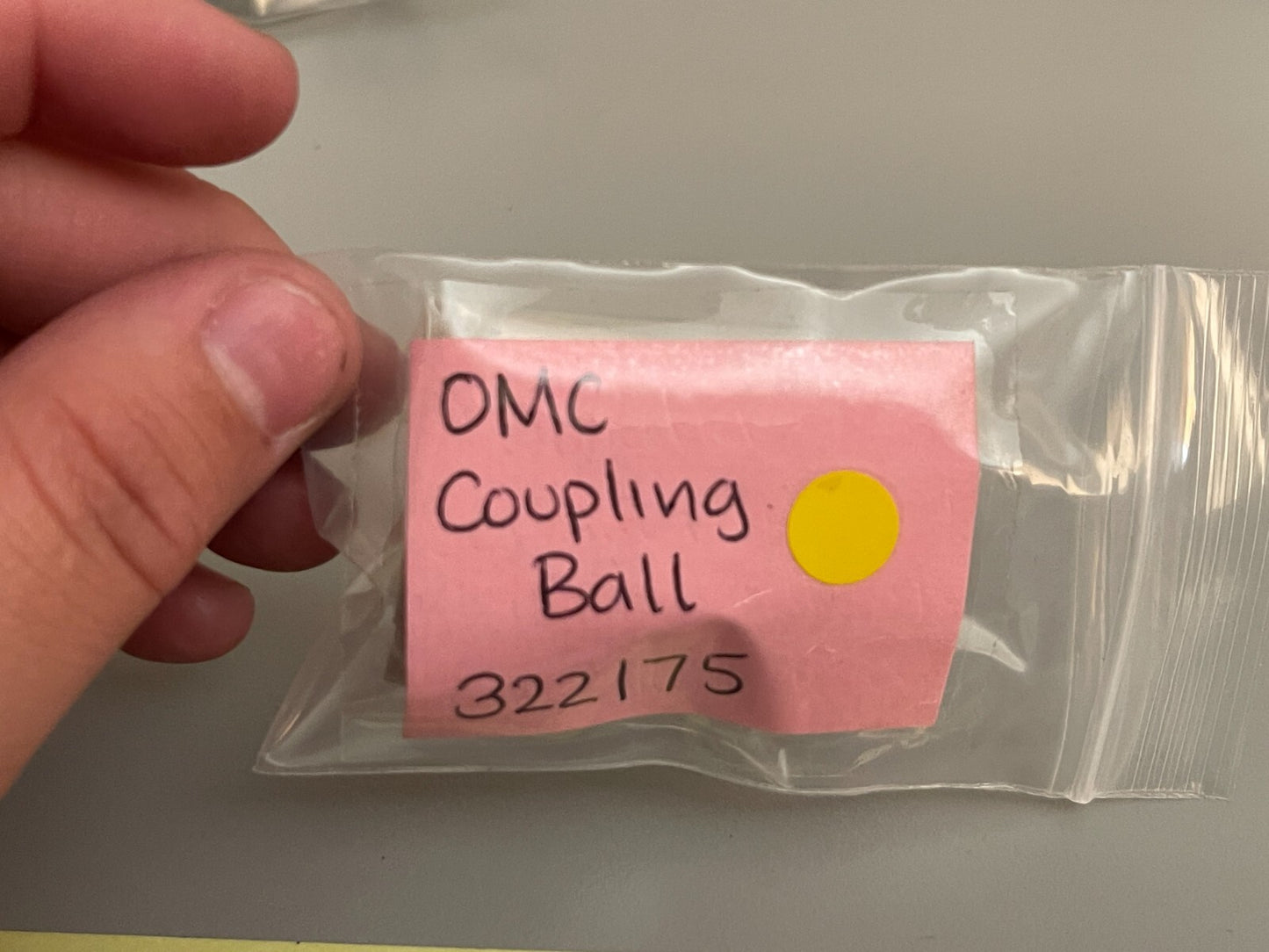 *NEW OEM* 0810 OMC Johnson Evinrude Coupling Ball 322175 0322175