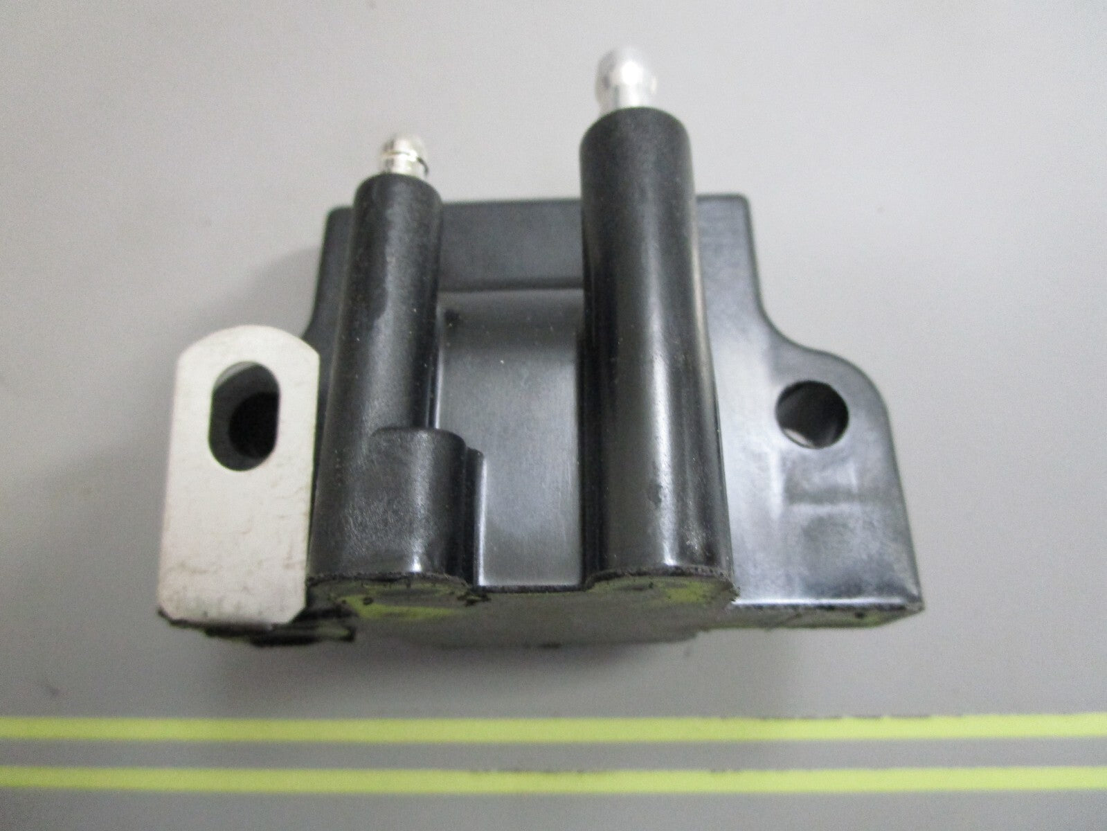 *NEW OEM* 0820 OMC Johnson Evinrude Ignition Coil 582508 0582508