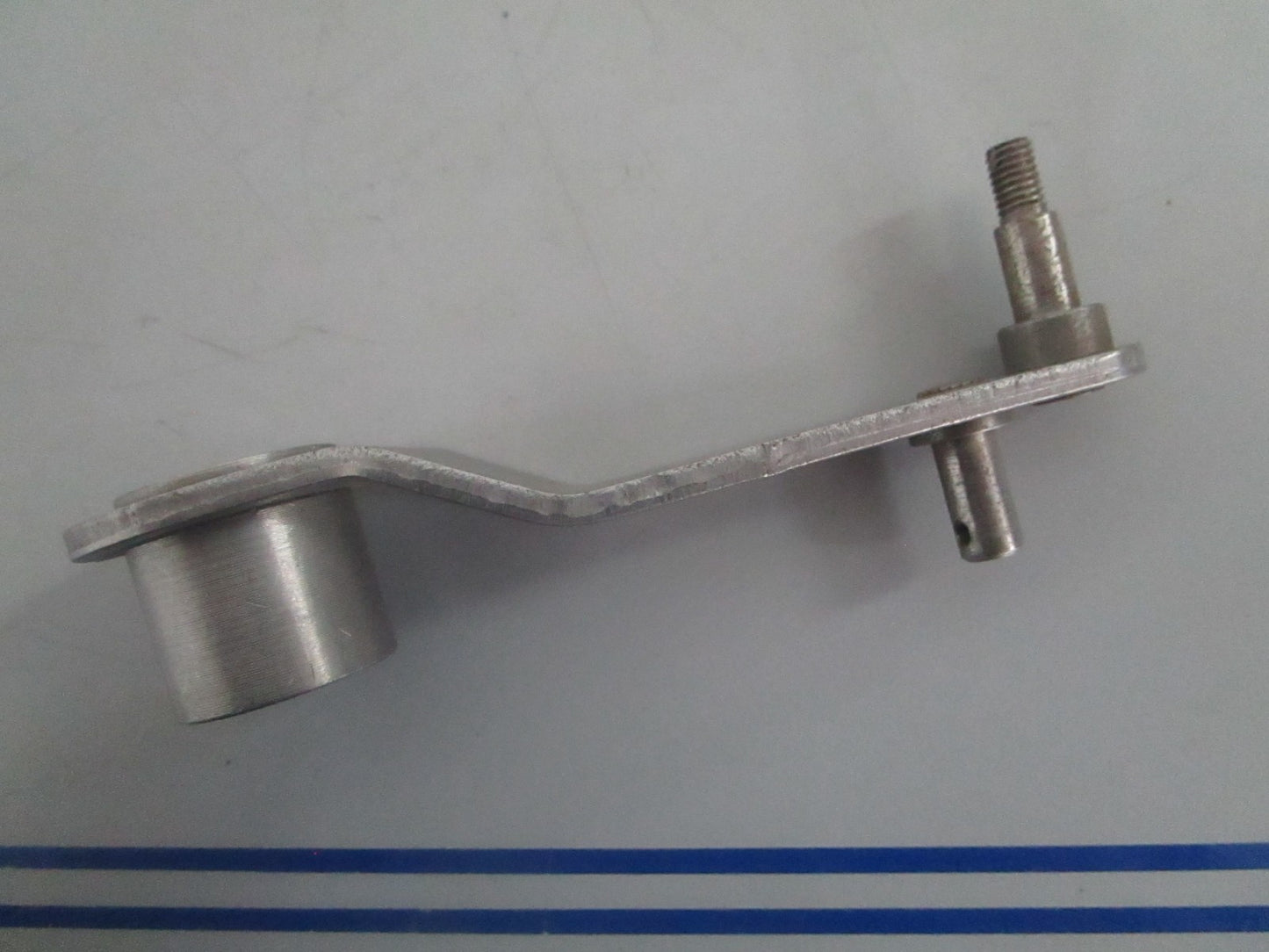 *NEW OEM* 0820 OMC Johnson Evinrude Shift Arm Assy 395483 0395483