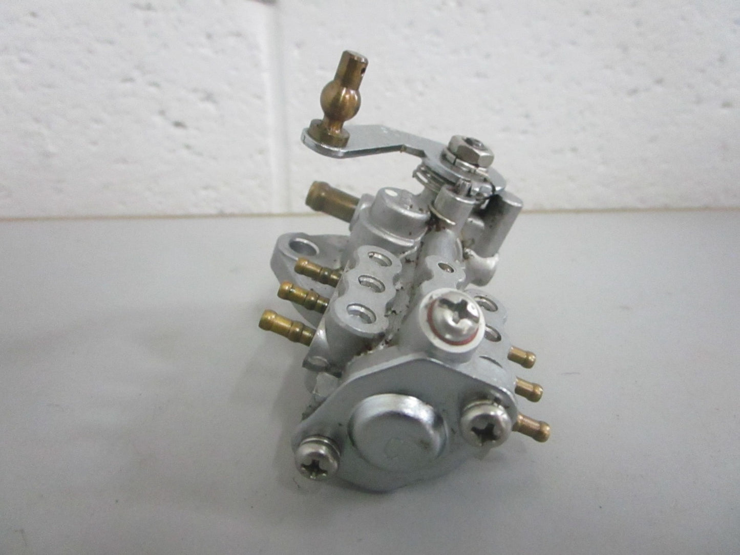 NEW OEM 60V-13200-11-00 Yamaha Oil Injection Pump Assy 0820