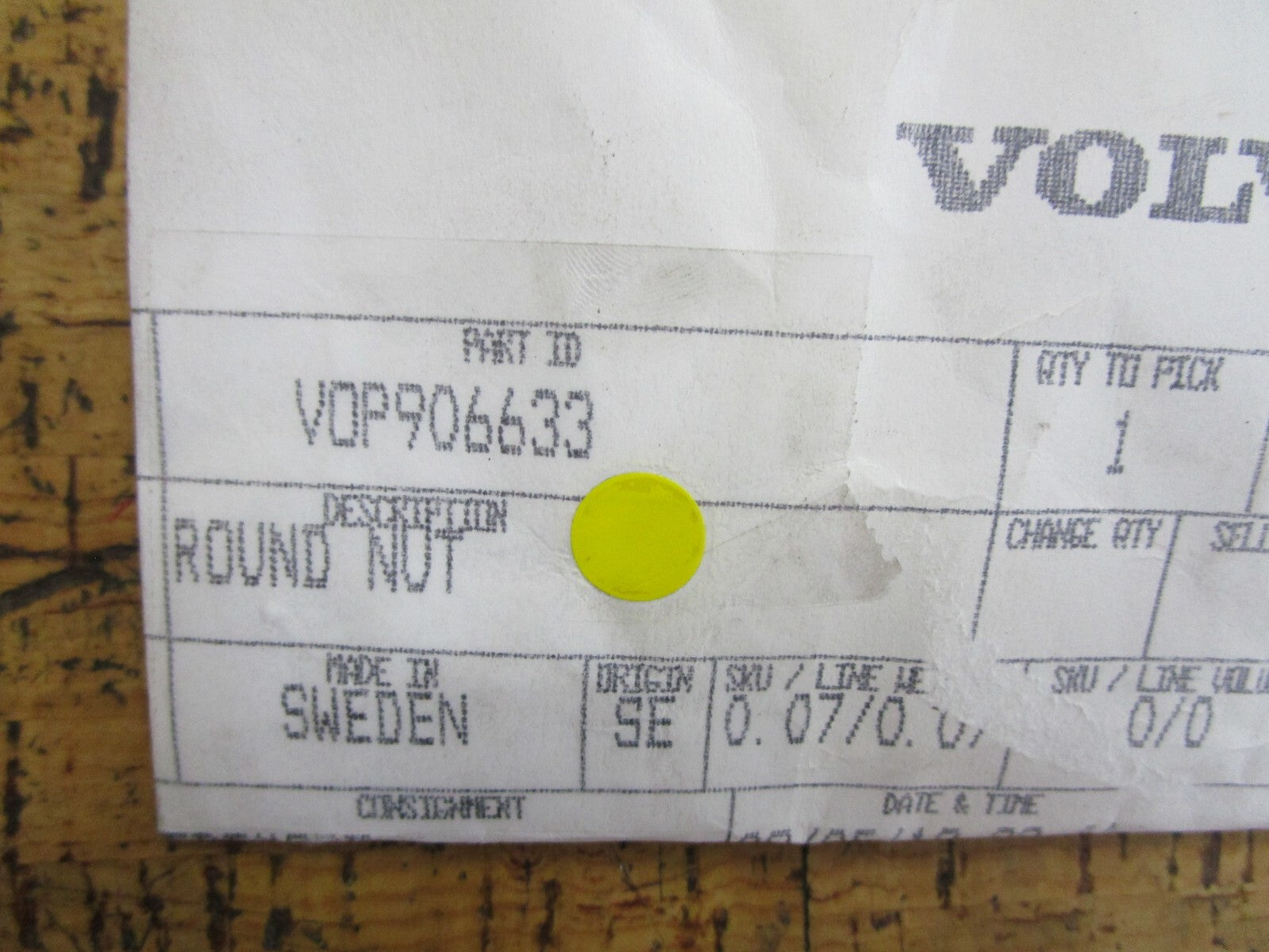 *NEW OEM* 0810 Volvo Penta Round Nut 906633
