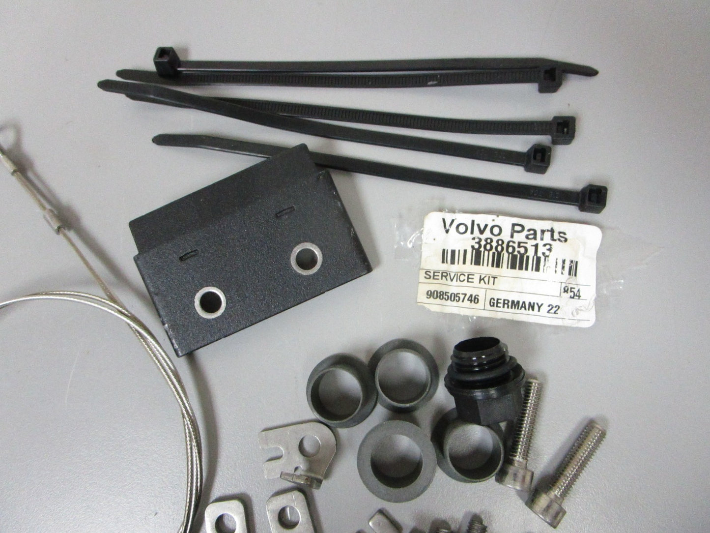 NEW OEM 3886513 Volvo Penta Trim Service Hardware Kit 0720