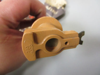*NEW OEM* 0720 Mercury Quicksilver Distributor Rotor 393-4370
