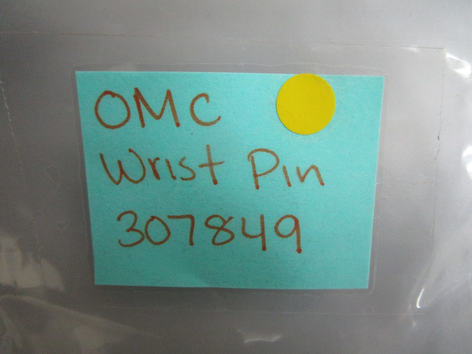 *NEW OEM* 0820 OMC Johnson Evinrude Wrist Pin 307849 0307849