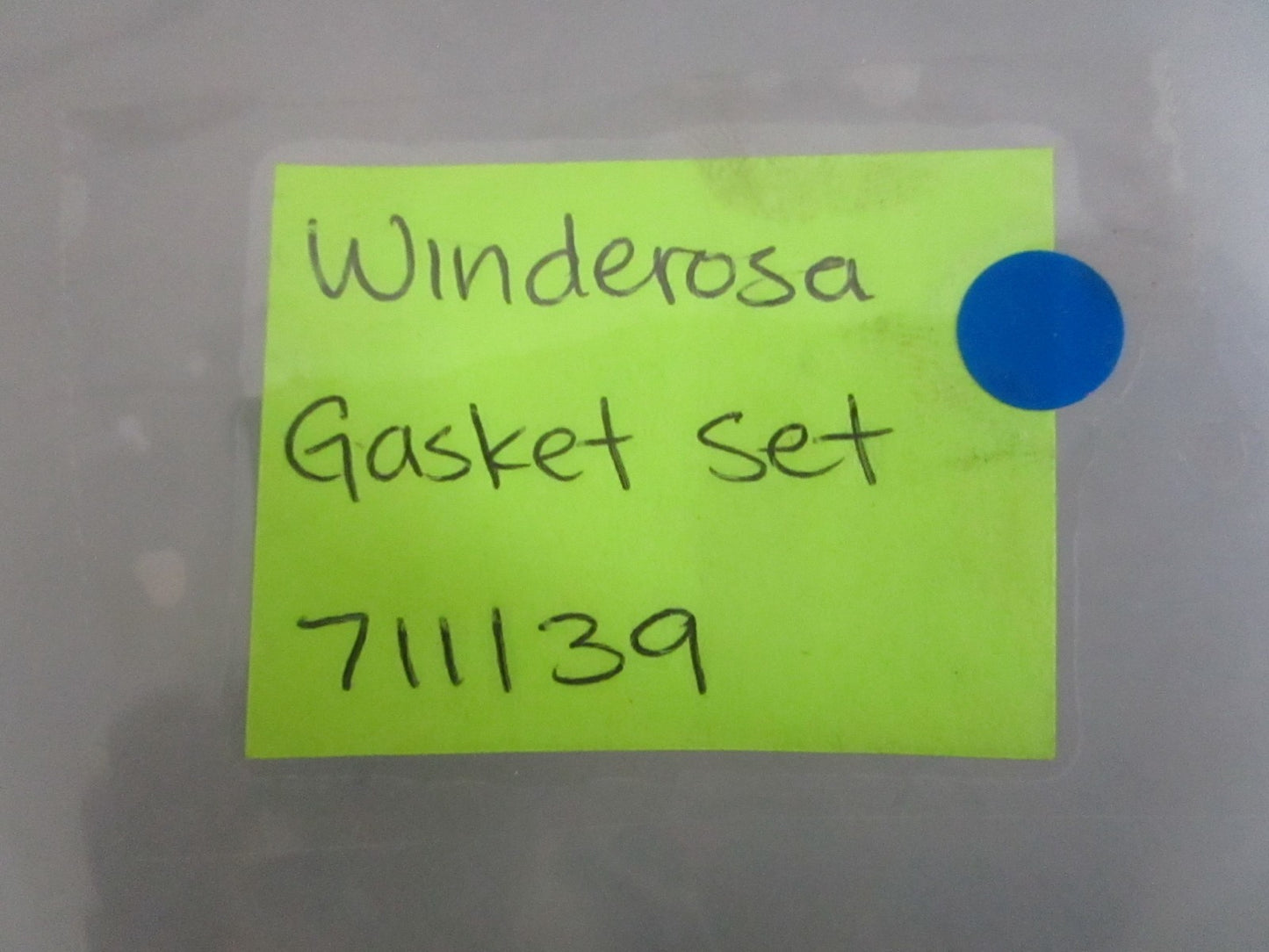 NEW OEM 711139 Winderosa Gasket Set 0820