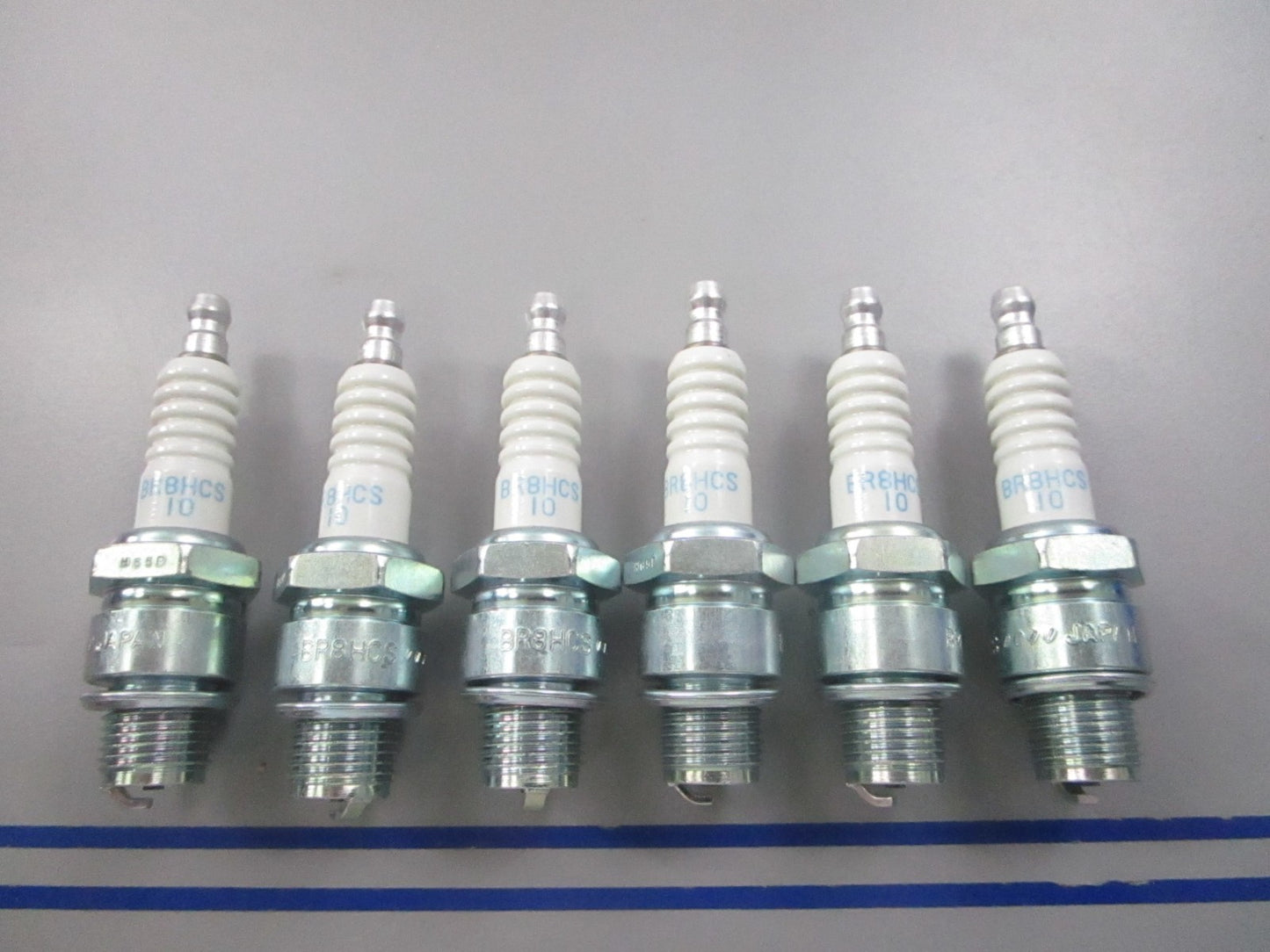 NEW (LOT OF 6) BR8HCS-10 NGK Spark Plug 0810