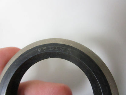 *NEW OEM* 0720 OMC Johnson Evinrude Seal 981195 0981195