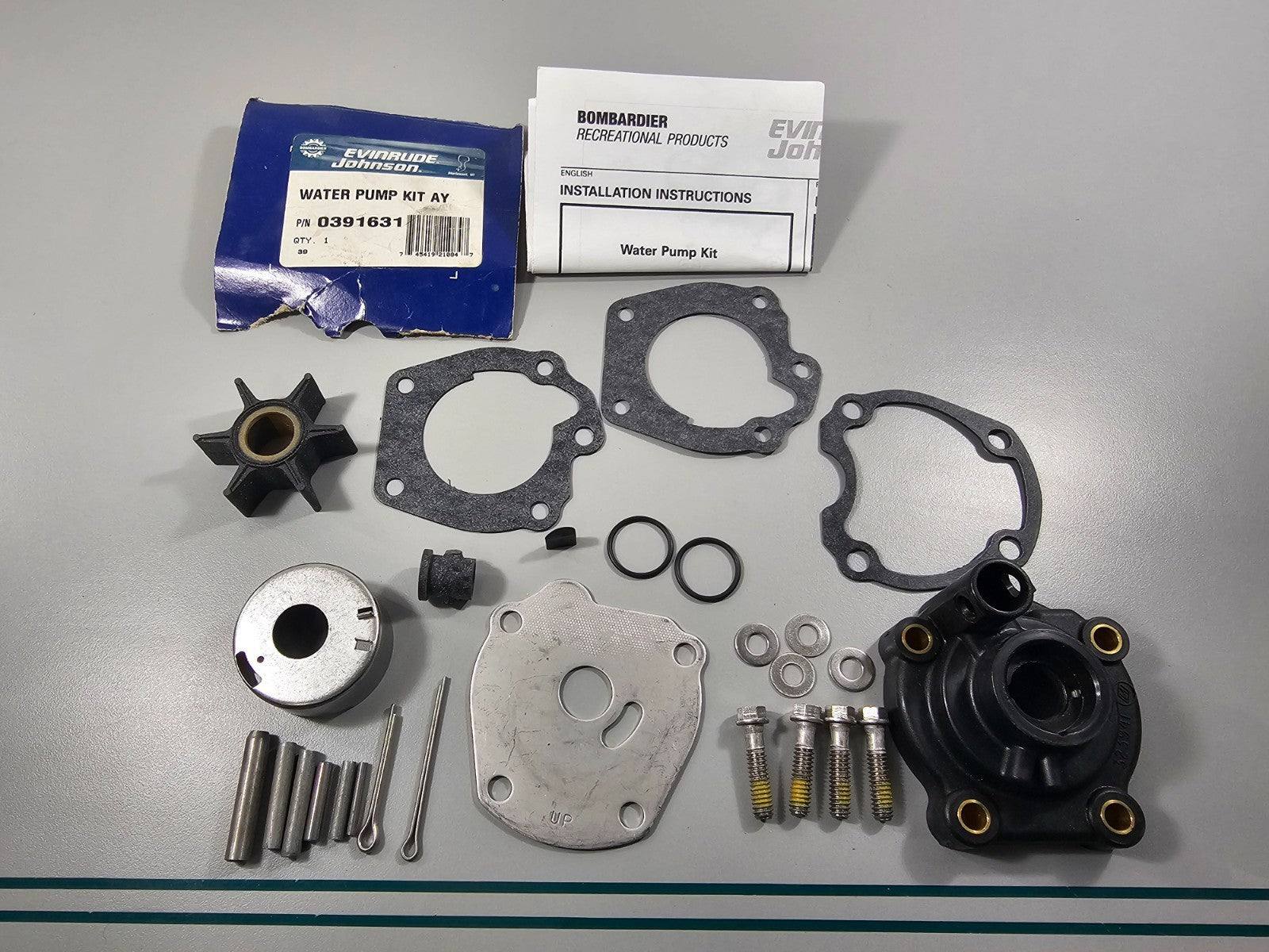 NEW OEM 391631 0391631 OMC Johnson Evinrude Water Pump Kit Assembly 0810