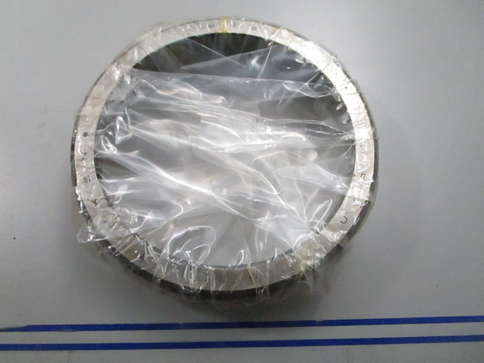 *NEW OEM* 0720 Timken Tapered Roller Bearing Cup 592A