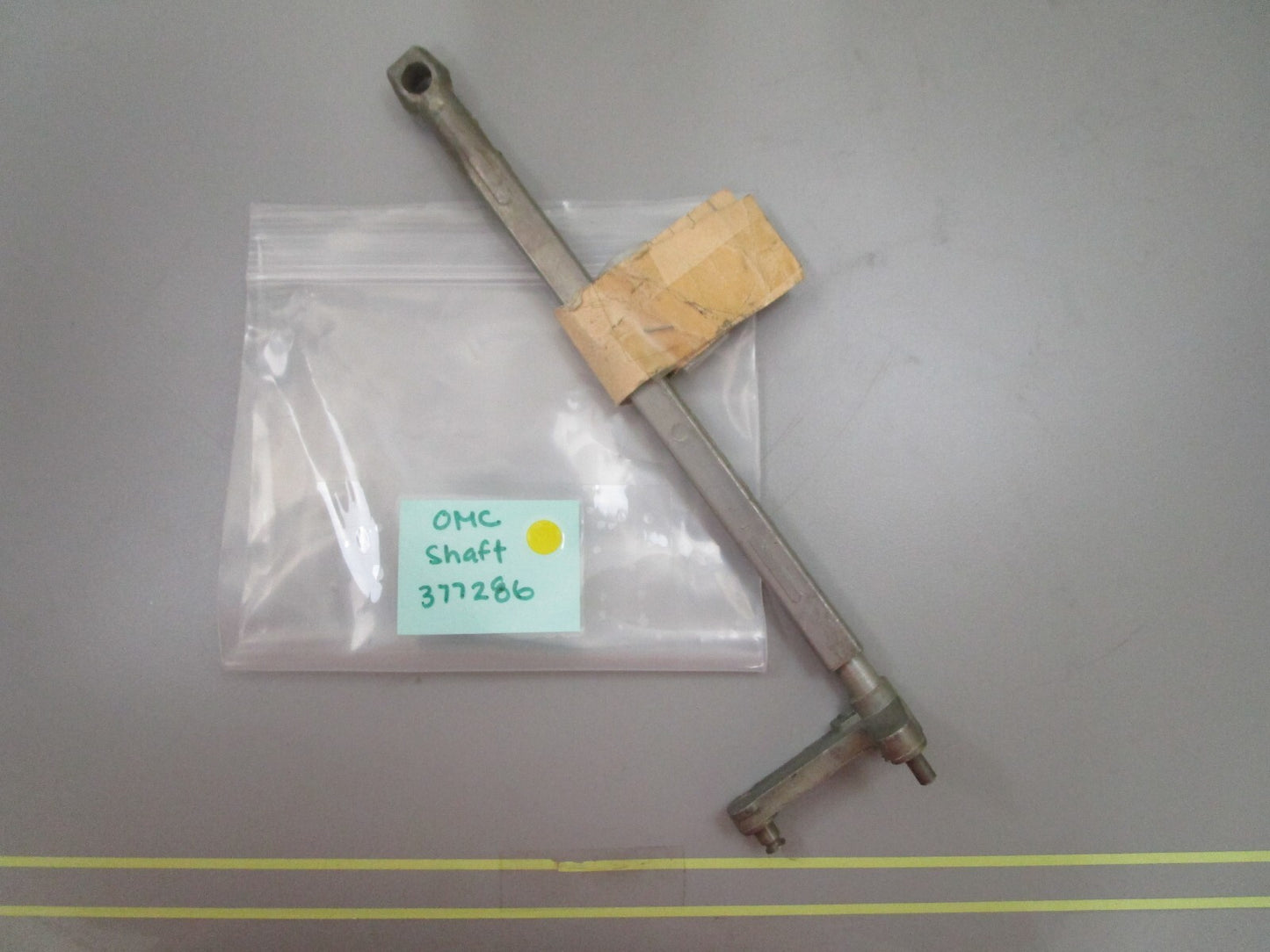 *NEW OEM* 0810 OMC Johnson Evinrude Shaft 377286 0377286