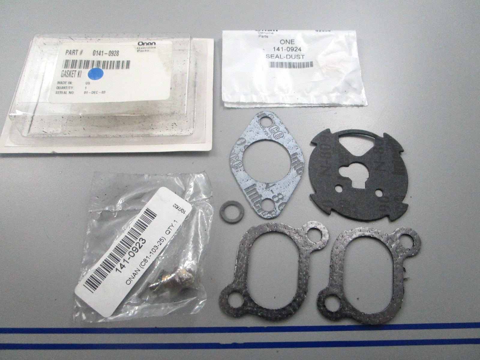 *NEW OEM* 0810 Onan Gasket Kit 0141-0928