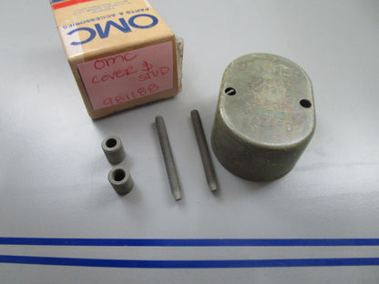 *NEW OEM* 0770 OMC Johnson Evinrude Cover and Stud 981188 0981188