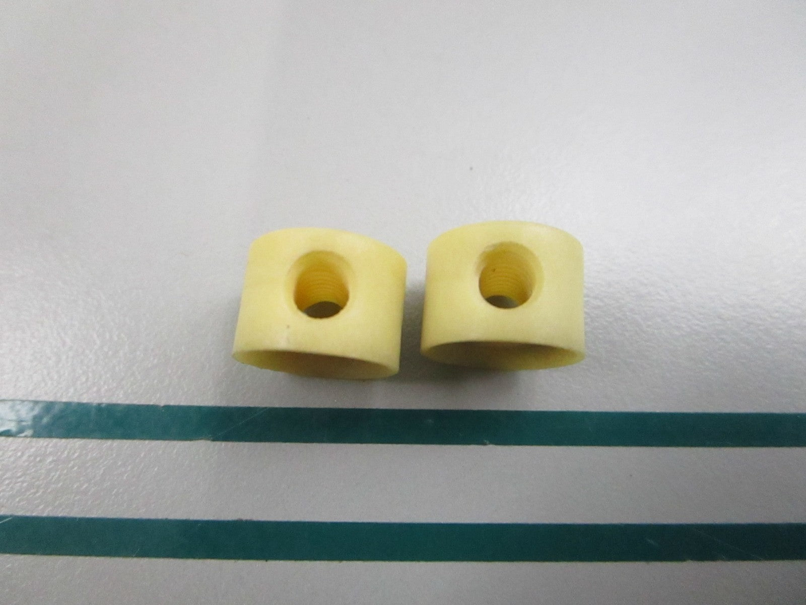 NEW OEM (LOT OF 2) 323655 0323655 OMC Johnson Evinrude Pivot Nut 0810
