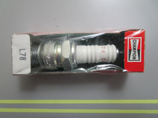 *NEW* 0810 Champion Spark Plug L-78