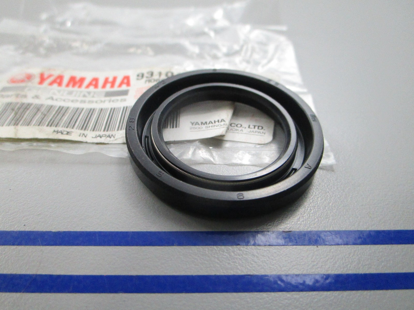 NEW OEM 93101-28002-00 Yamaha Oil Seal 0810