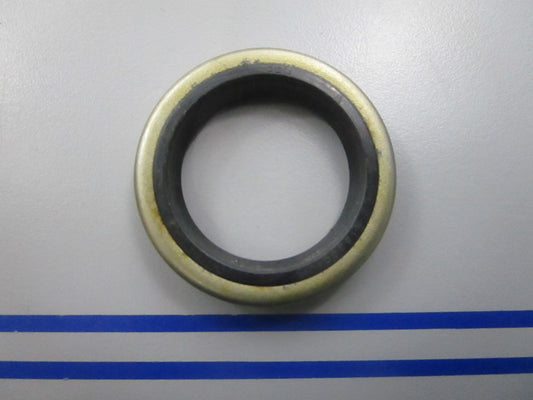 NEW OEM 330137 0330137 OMC Johnson Evinrude Prop Shaft Seal 0810