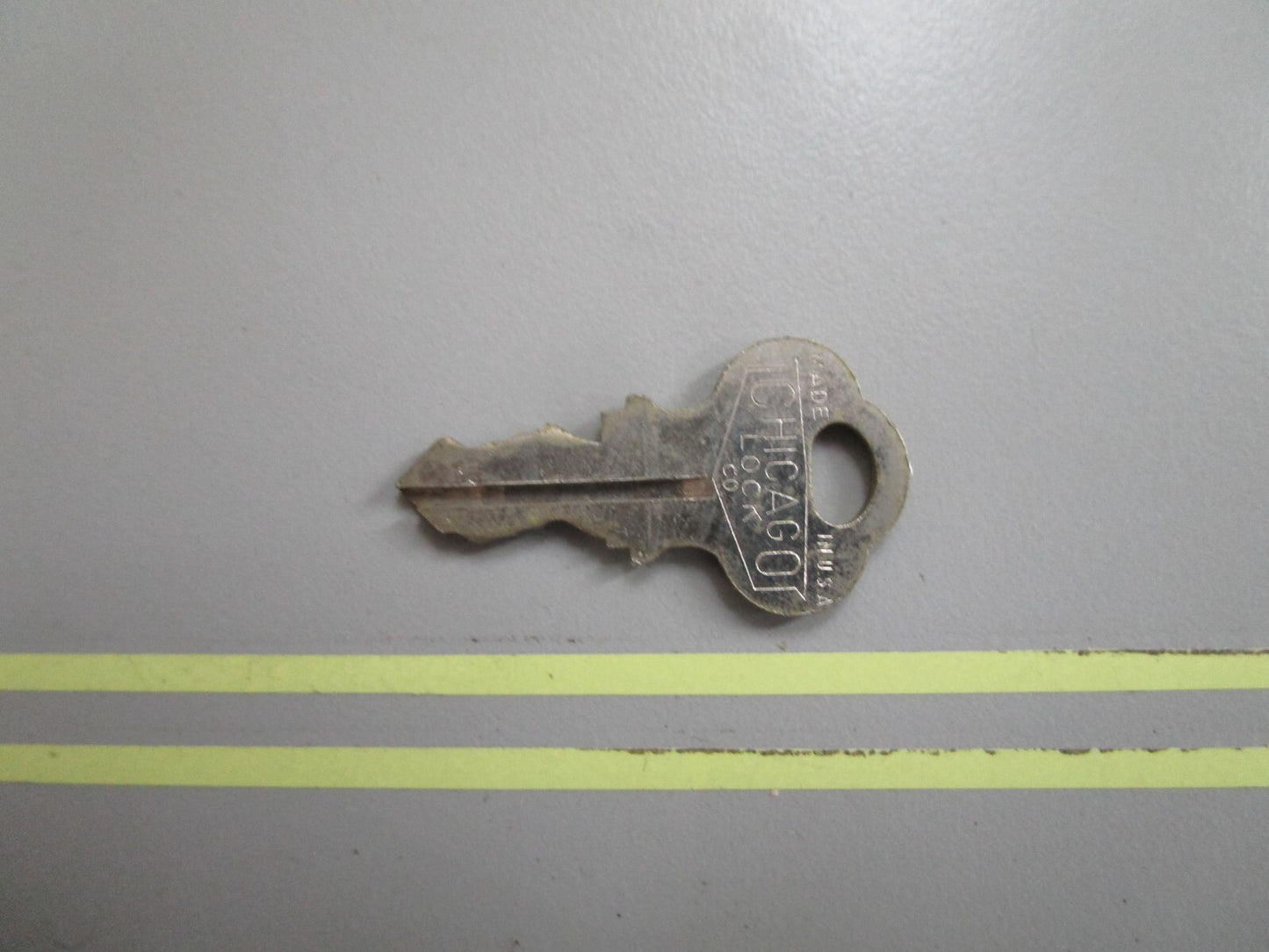 *NEW OEM* 0810 OMC Johnson Evinrude Ignition Key KF98 501613 0501613