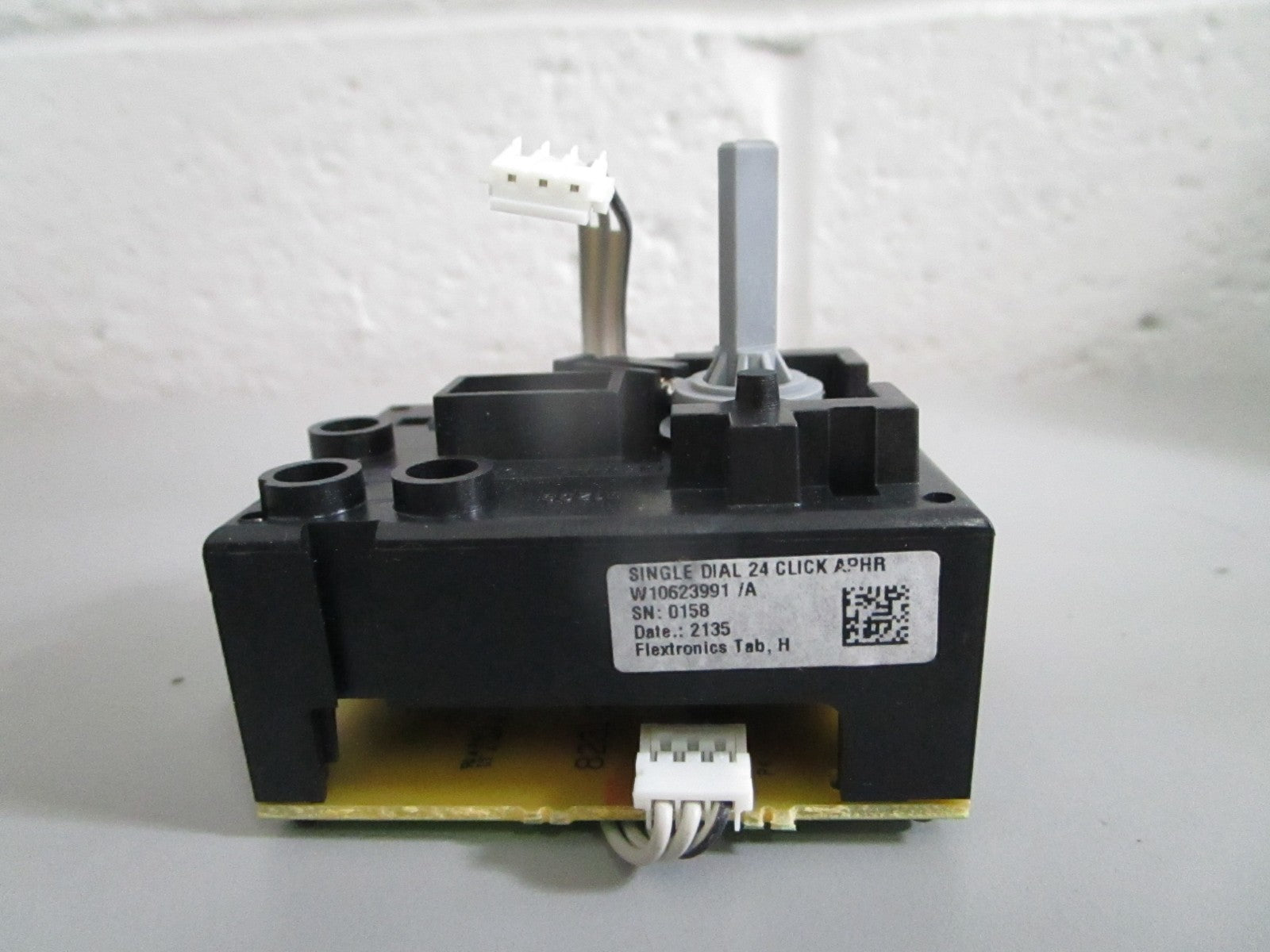 NEW OEM W10623991 Whirlpool Control Board 0820