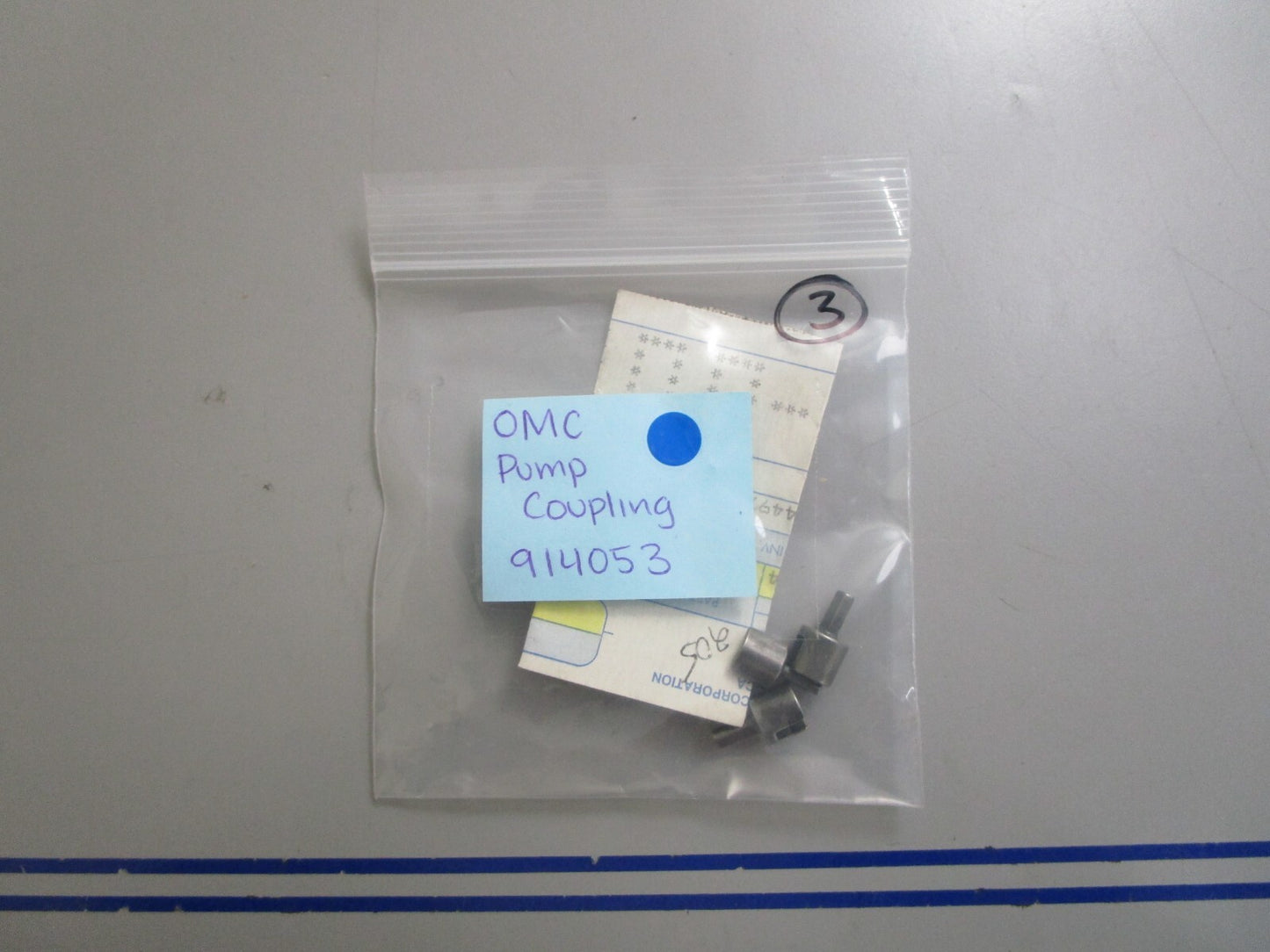 *NEW OEM* 0810 OMC Johnson Evinrude Pump Coupling 914053 0914053