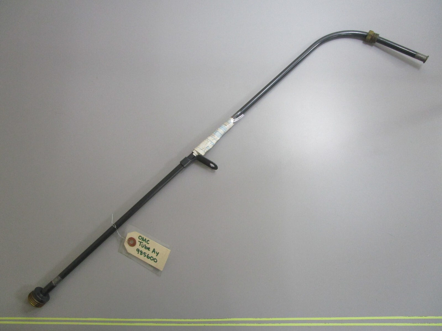*NEW OEM* 0820 OMC Johnson Evinrude Tube Ay 985600 0985600