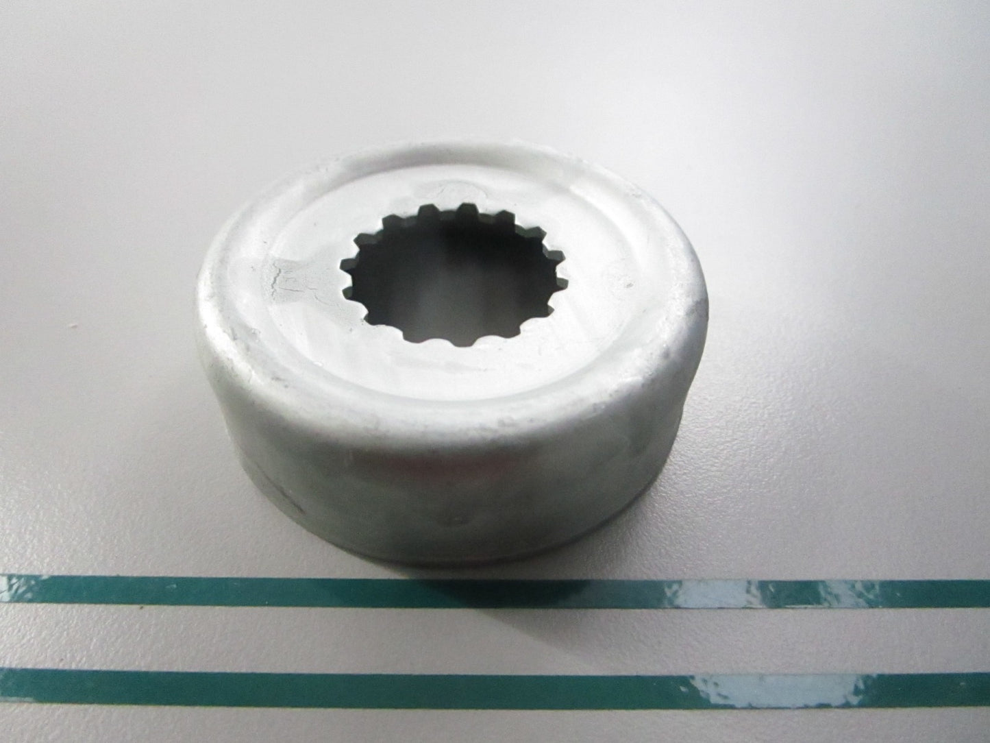 NEW OEM 67F-45997-00-00 Yamaha Propeller Spacer 0810