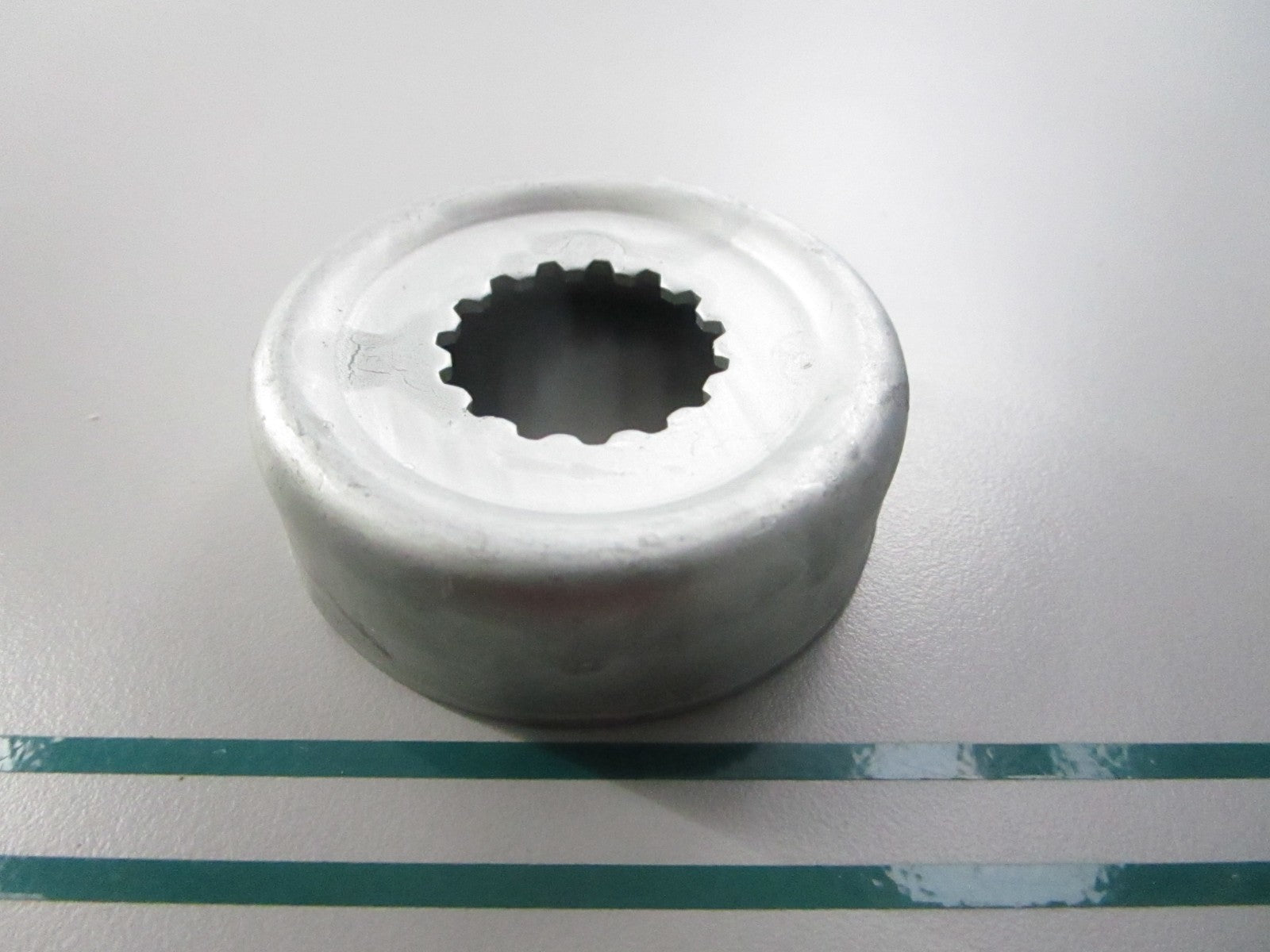 NEW OEM 67F-45997-00-00 Yamaha Propeller Spacer 0810