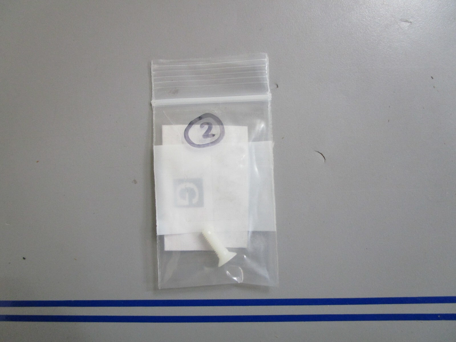 *NEW OEM* 0810 Volvo Penta Screw 853759