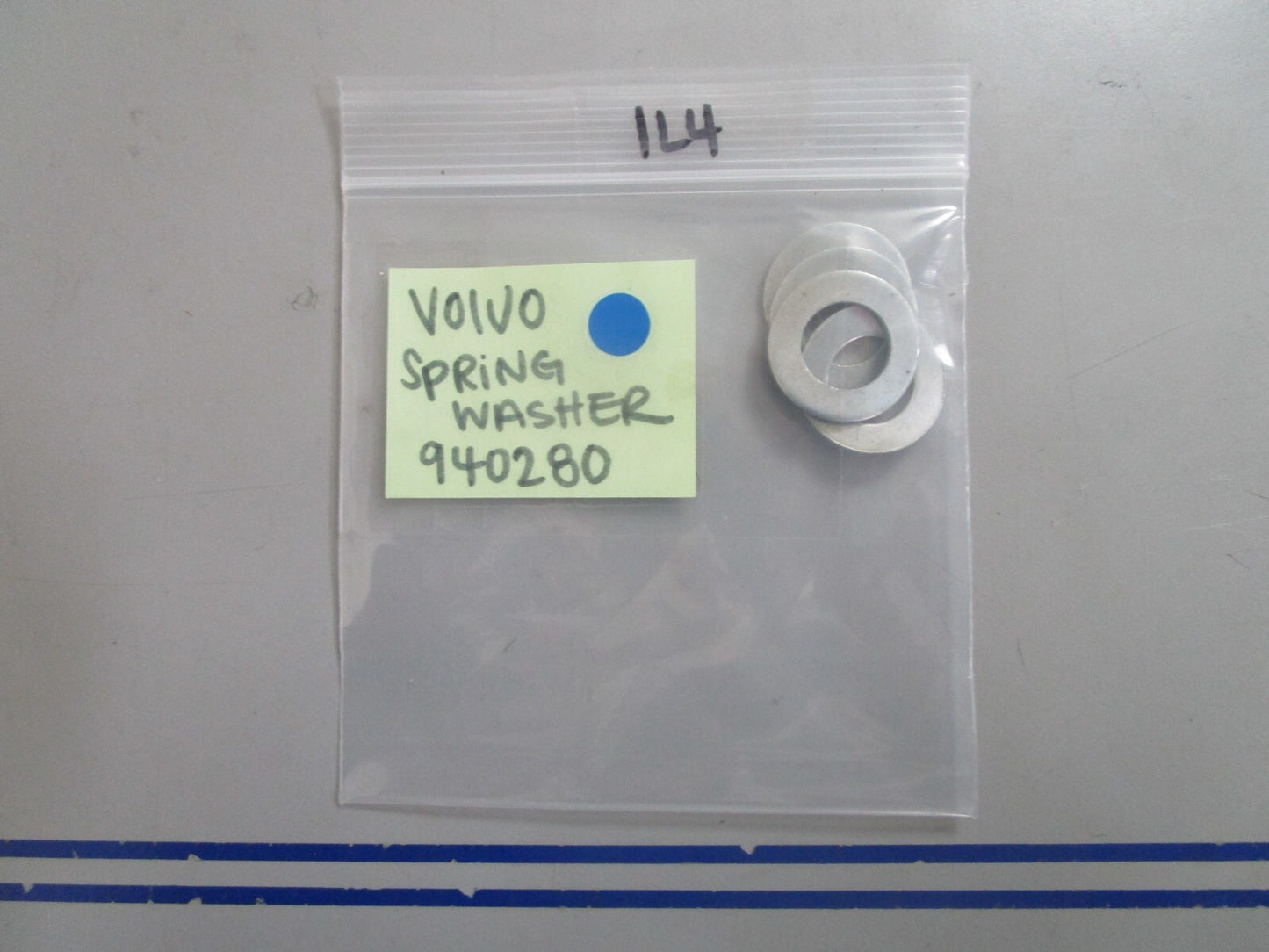 *NEW OEM* (LOT OF 4) 0810 Volvo Penta Spring Washer 940280
