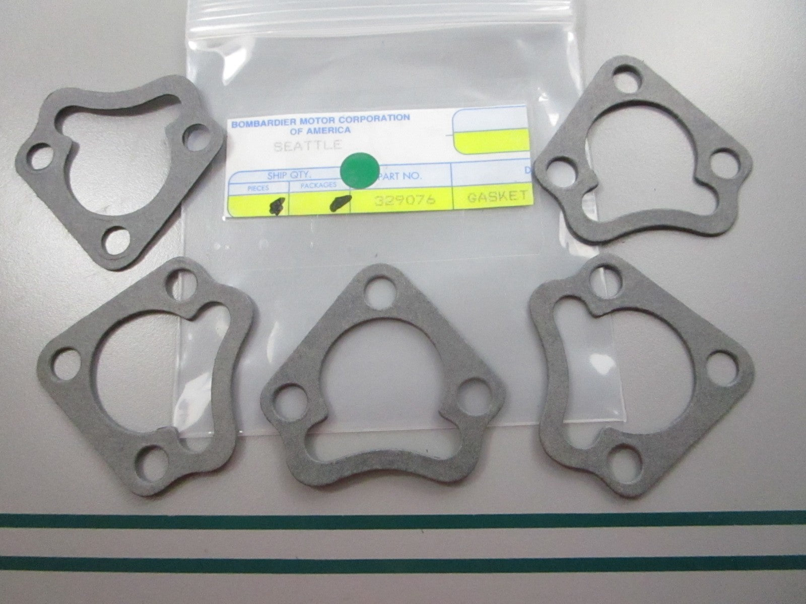 NEW OEM (LOT OF 5) 329076 0329076 OMC Johnson Evinrude Gasket 0810