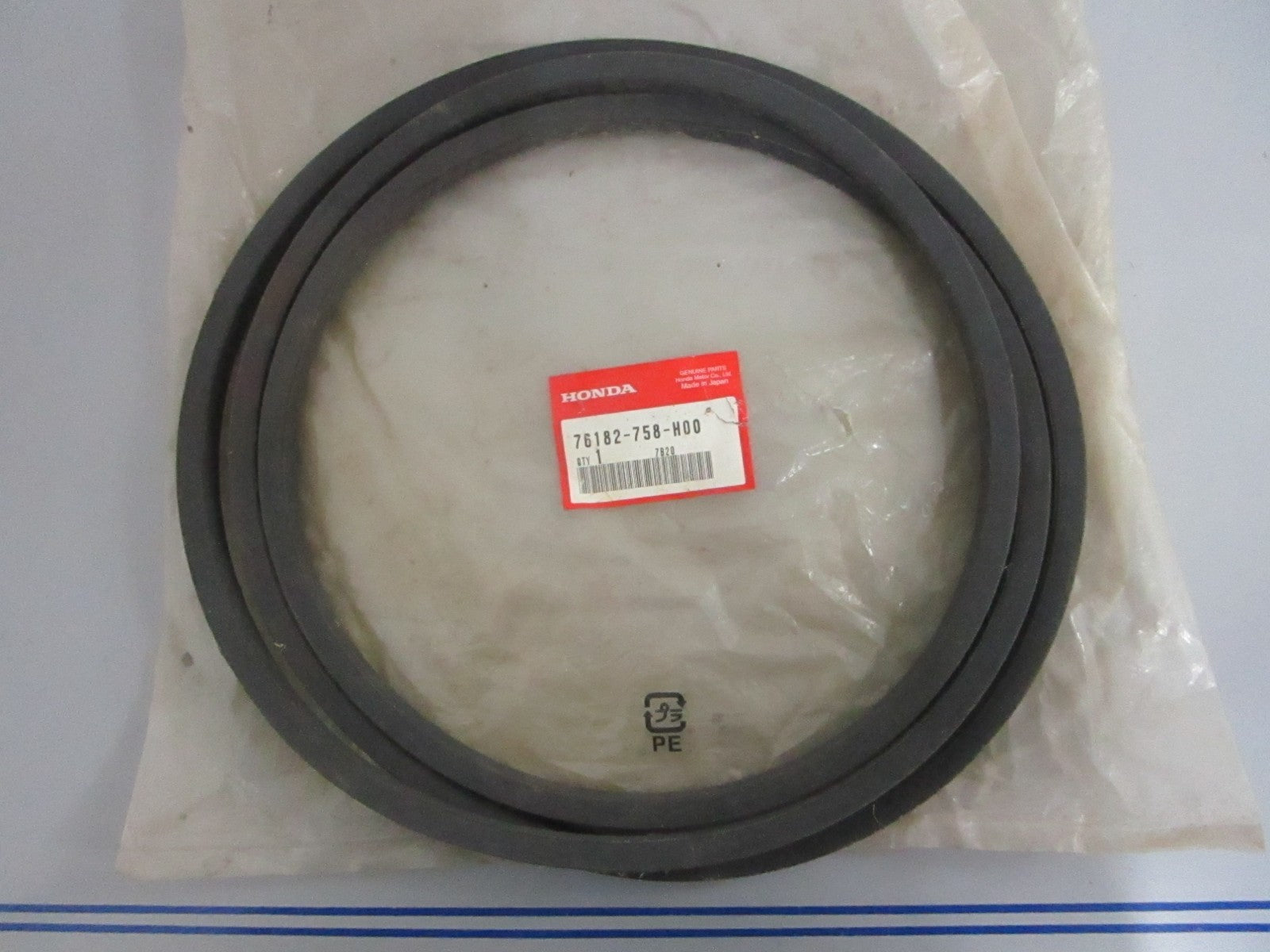 *NEW OEM* 0820 Honda V-Belt 76182-758-H00