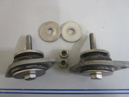 *NEW OEM* 0810 Volvo Penta *Incomplete* Rear Mount Kit 3857439