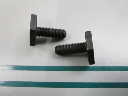 NEW OEM 10-20925 2 Mercury Quicksilver 2 Screw Set 0810