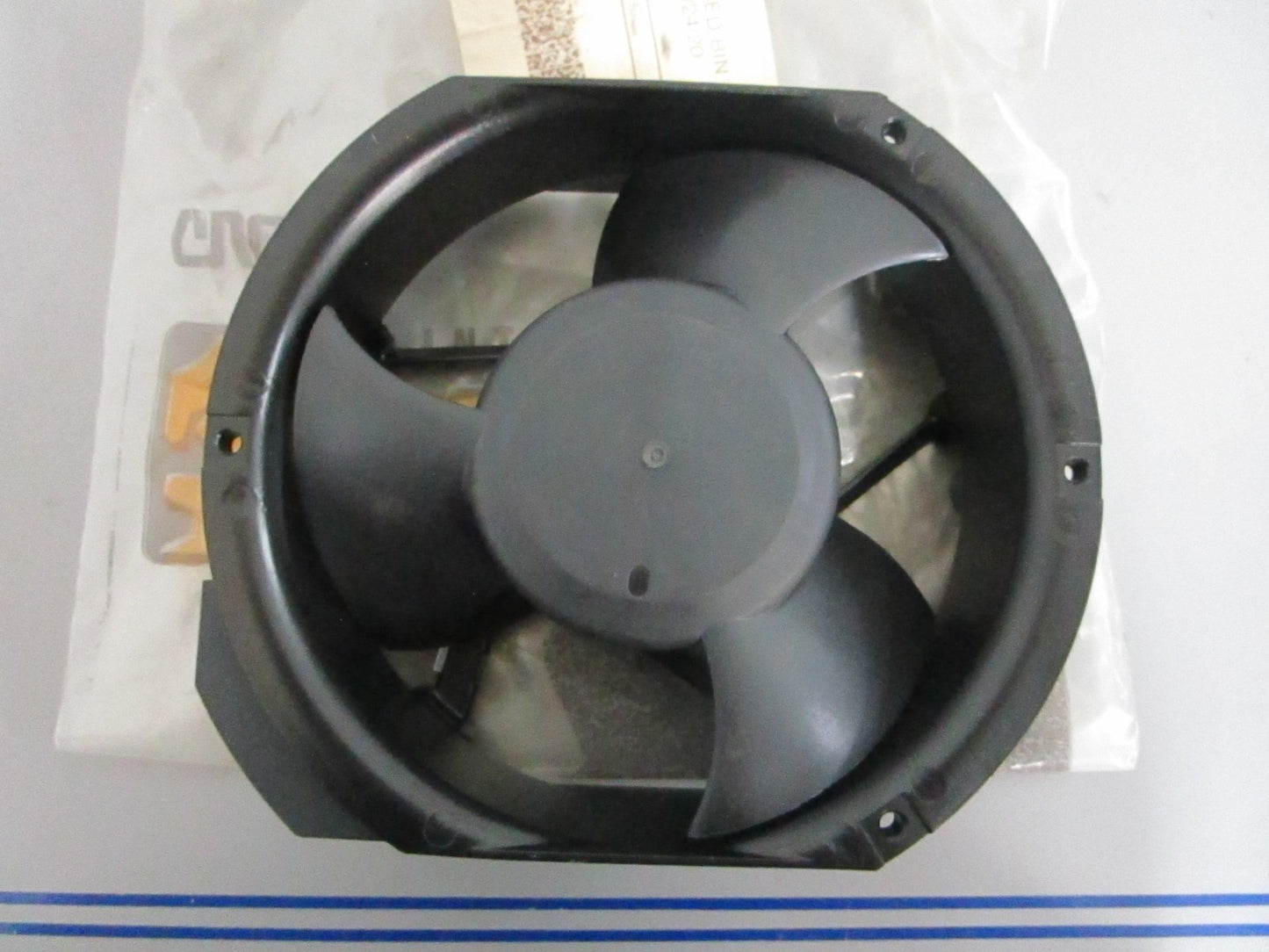 *NEW OEM* 0820 Crown Fan 108682