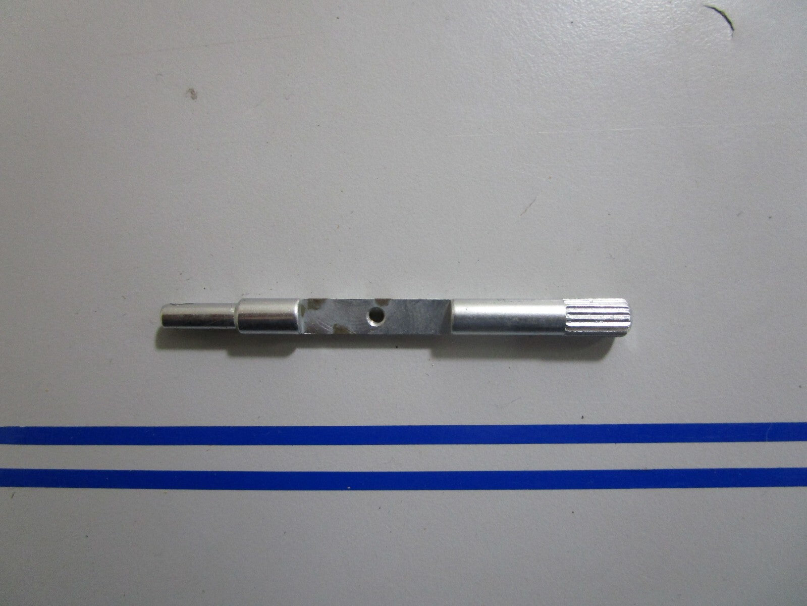 *NEW OEM* 0770 OMC Johnson Evinrude Throttle Shaft 1399-7571